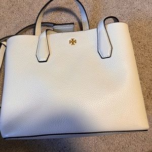 Tory burch white crossbody- gently used!